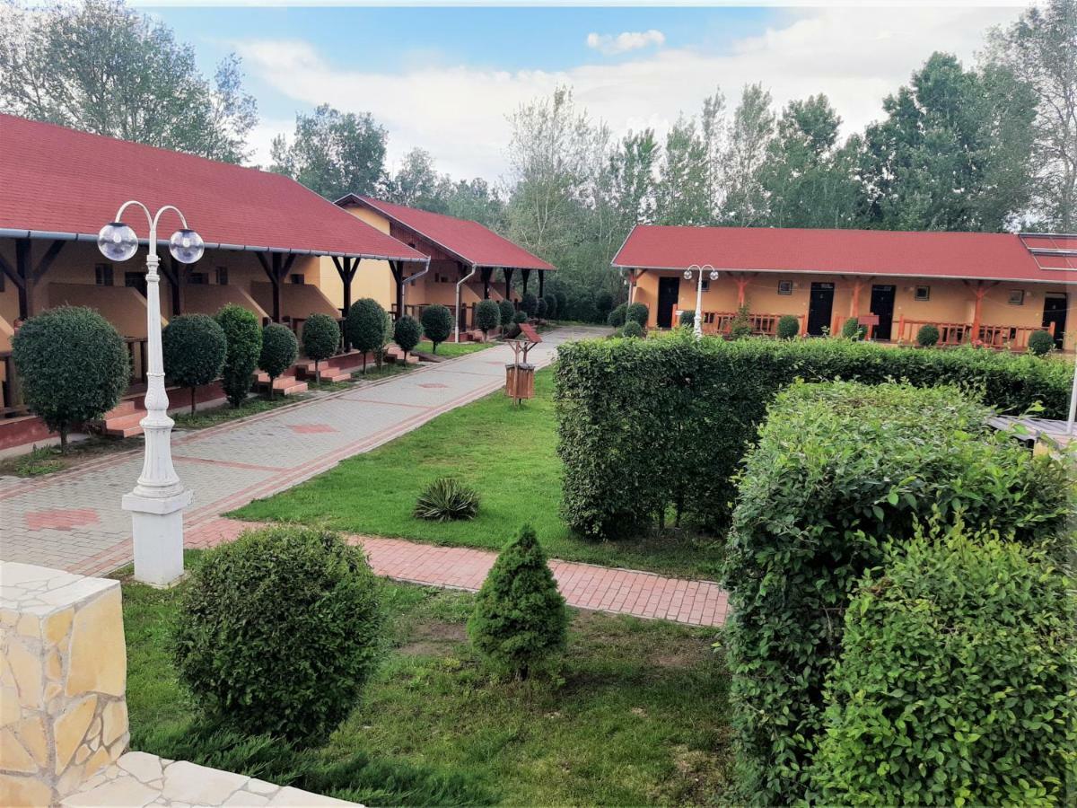 Ligetalja Termal Hotel Peneszlek Exterior foto