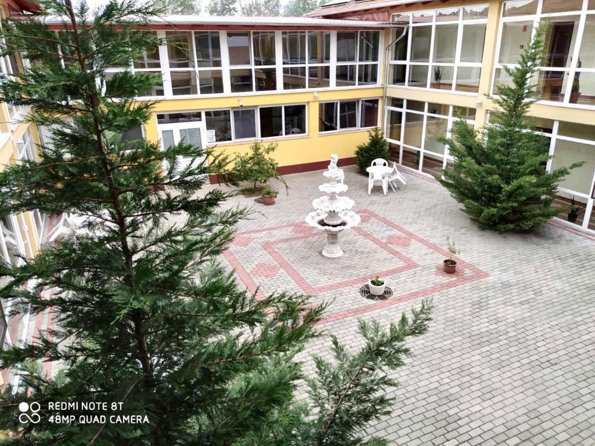 Ligetalja Termal Hotel Peneszlek Exterior foto